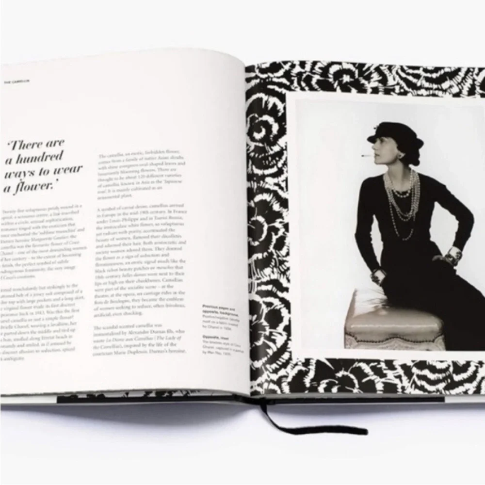 Chanel coffee table book - Picture 3 of 3